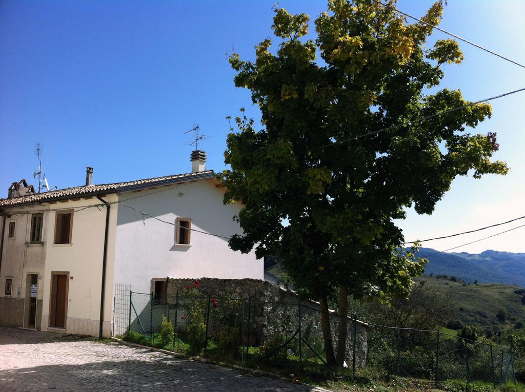 Villa Montagna & Relax Castel Di Sangro Exterior foto